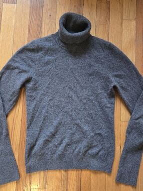 NAADAM Women's 100% Cashmere Gray Turtleneck Sweater